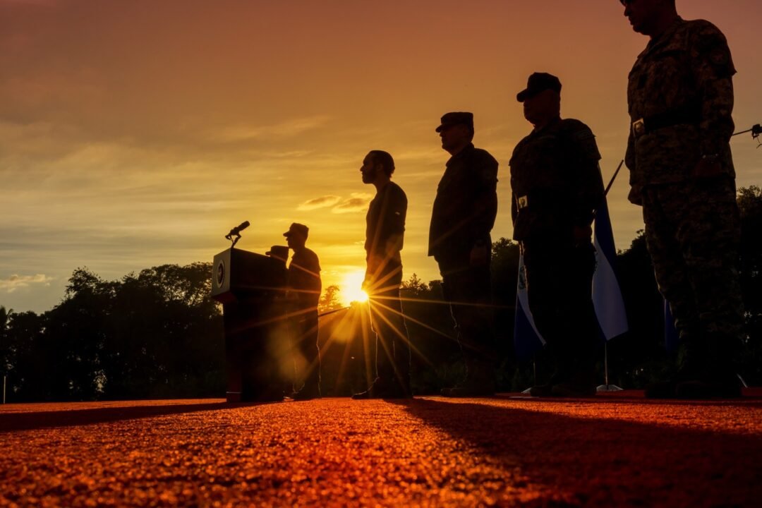 BUKELE ENVÍA 100 SOLDADOS DE FUERZAS ESPECIALES A HAITÍ PARA RESCATAR A CUATRO MILITARES SALVADOREÑOS DESAPARECIDOS