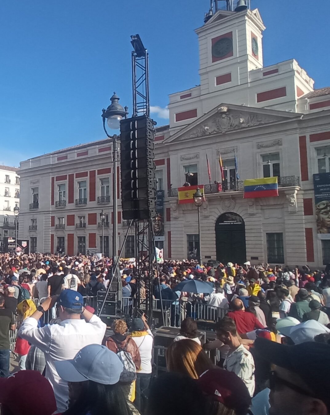 VENEZOLANOS EN 17 PAÍSES SALEN A LA CALLE PARA EXIGIR FECHA DE LAS PRESIDENCIALES