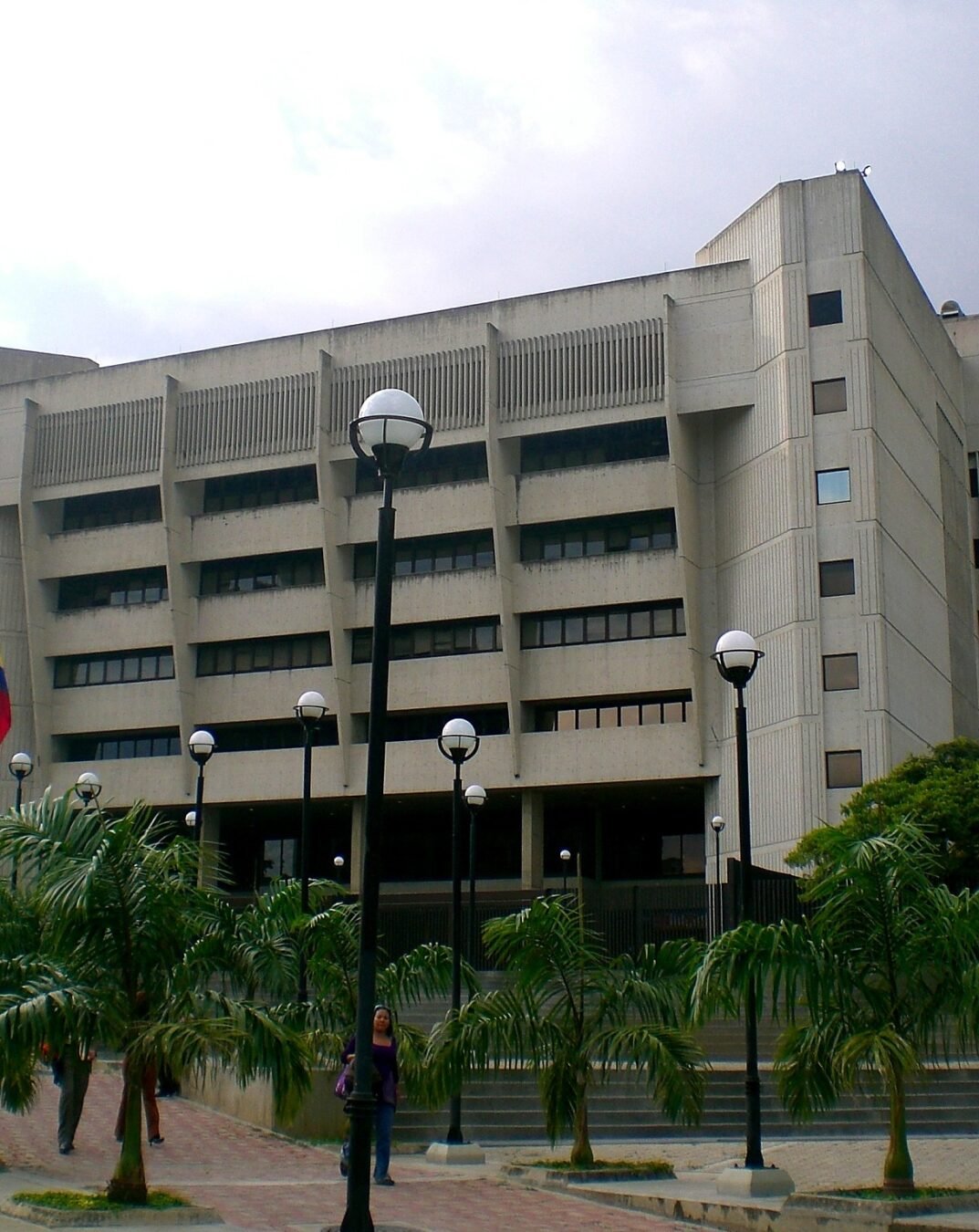 FORO PENAL ADVIERTE QUE RENOVAR EL TSJ NO BASTA PARA DESMONTAR EL “APARATO REPRESIVO”